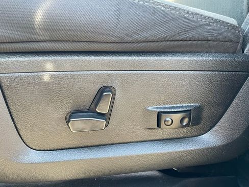 Used 2023 RAM 2500 Big Horn w/ Level 1 Equipment Group image 24