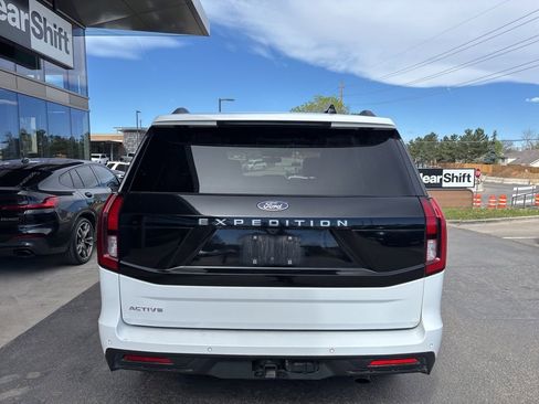 Used 2025 Ford Expedition Active image 5