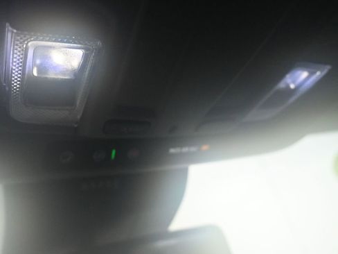 Used 2025 GMC Sierra 1500 SLT image 37