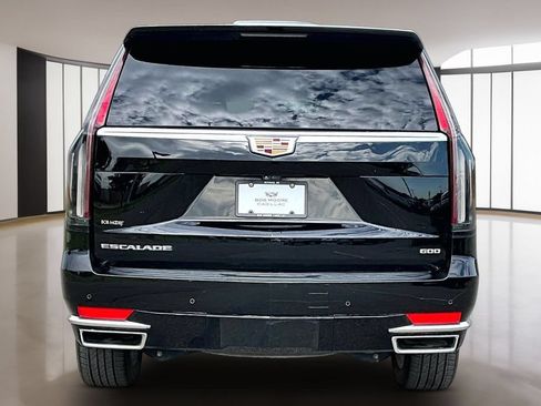Used 2023 Cadillac Escalade ESV Premium Luxury AWD/4WD image 4