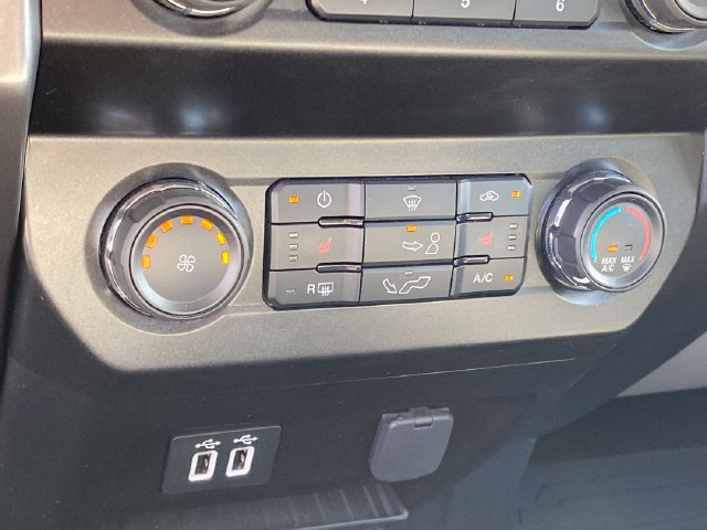 Used 2019 Ford F150 XLT w/ Equipment Group 302A Luxury AWD/4WD image 14
