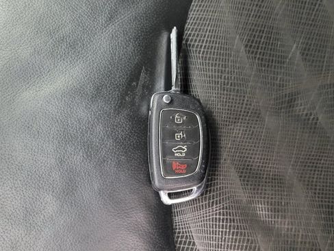 Used 2017 Hyundai Sonata Sport 2.0T image 32