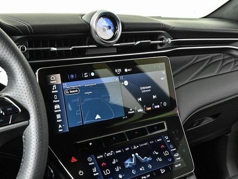 New 2025 Maserati Grecale Folgore image 12