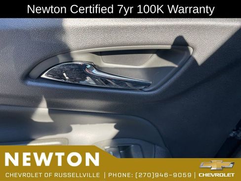 Used 2024 Chevrolet Equinox LT w/ LPO, Floor Liner Package FWD image 37