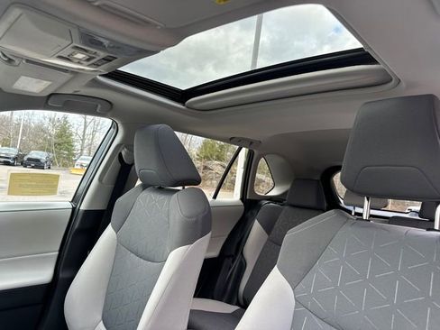 Used 2023 Toyota RAV4 XLE w/ Convenience Package image 40