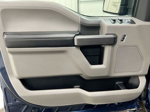 Used 2019 Ford F150 XLT w/ Equipment Group 302A Luxury AWD/4WD image 21