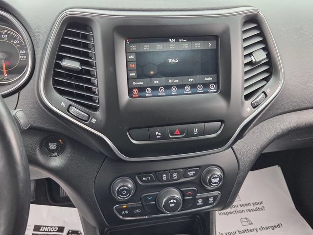 Used 2021 Jeep Cherokee Latitude Plus FWD image 11