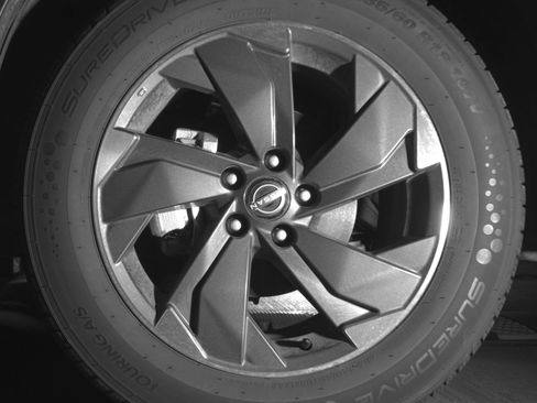 Used 2025 Nissan Rogue SV FWD image 12