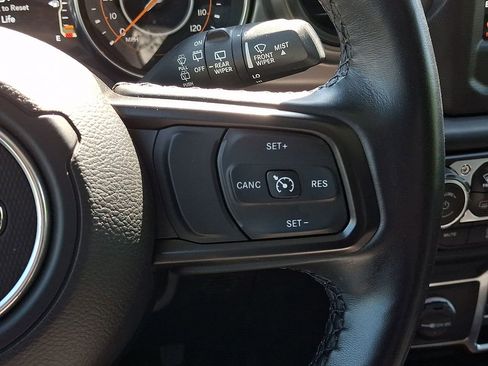 Used 2021 Jeep Wrangler Unlimited Sport AWD/4WD image 22