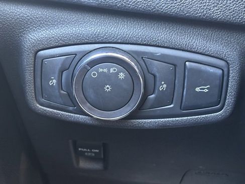 Used 2017 Lincoln MKC Premiere image 24