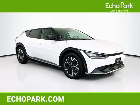 Used 2024 Kia EV6 Light AWD/4WD image 1