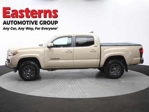 Used 2018 Toyota Tacoma SR5 AWD/4WD image 57