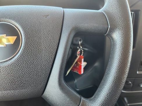 Used 2025 Chevrolet Express 3500 w/ Power Convenience Package image 28