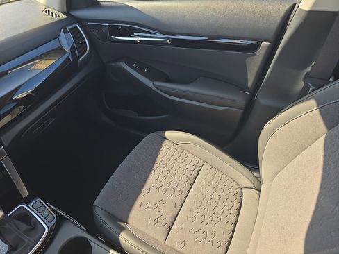New 2026 Kia Seltos S FWD image 15