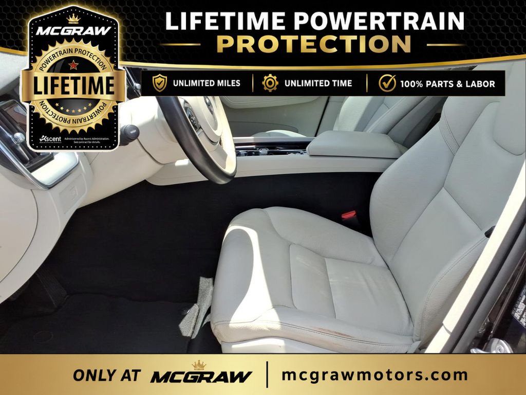 Used 2023 Volvo XC60 B5 Core FWD image 14