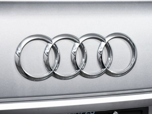 Used 2022 Audi SQ5 Premium Plus w/ Premium Plus Package image 93