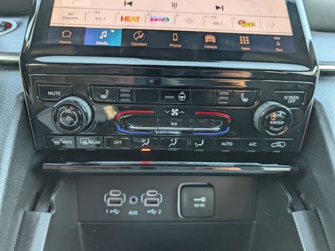 New 2025 Jeep Grand Cherokee L Limited image 31