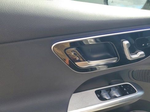 Certified 2025 Mercedes-Benz GLC 300 300 image 12