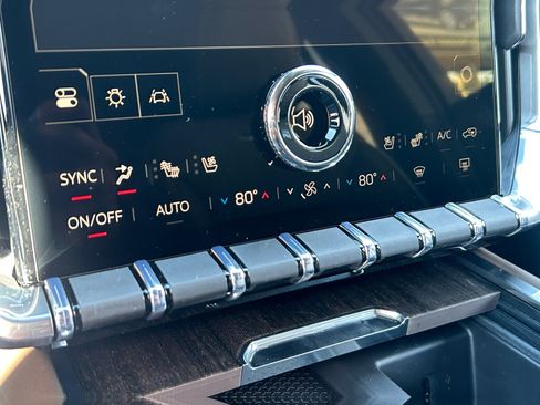 New 2026 GMC Acadia Denali Ultimate w/ LPO, Floor Liner Package image 18