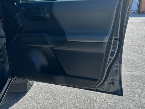 Used 2021 Toyota Tacoma SR image 42