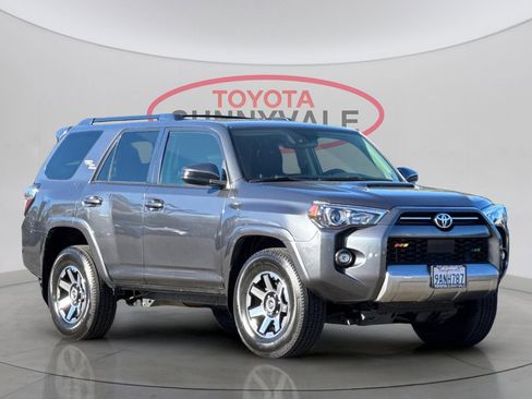 Certified 2022 Toyota 4Runner TRD Off-Road image 11