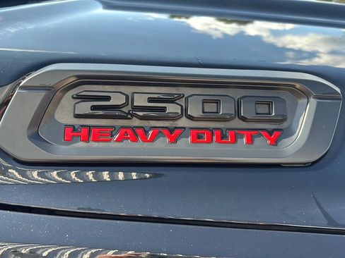 Used 2019 RAM 2500 Laramie AWD/4WD image 11