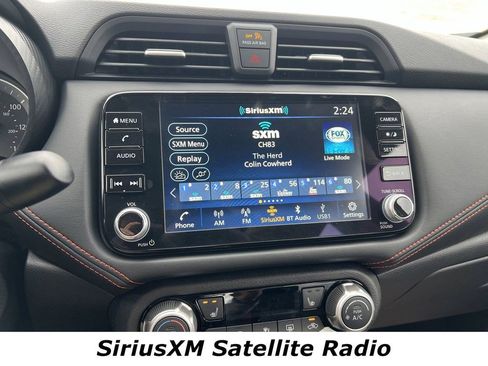Used 2025 Nissan Versa SR w/ Trunk Package FWD image 7
