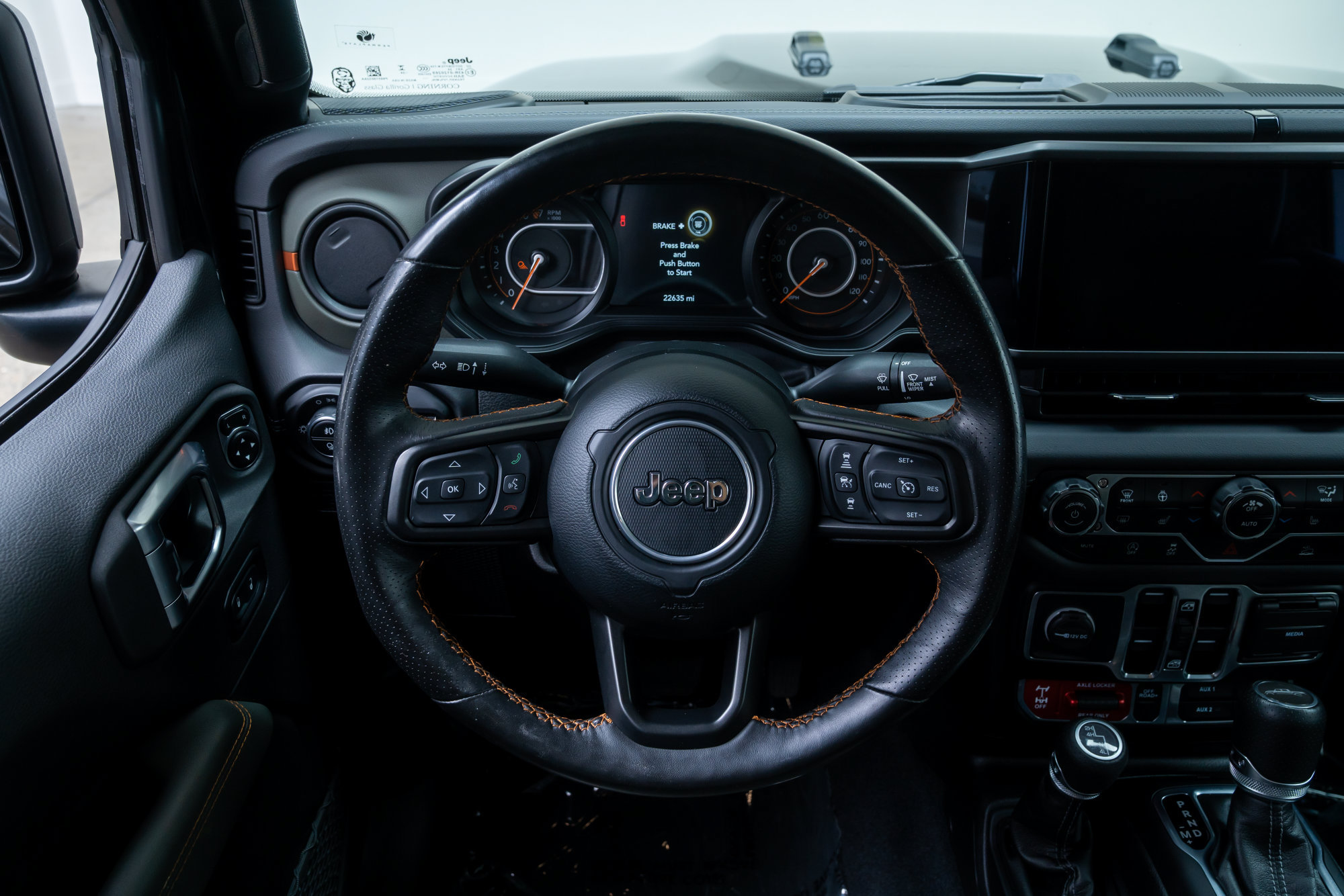 Used 2024 Jeep Gladiator Mojave w/ Convenience Group AWD/4WD image 14