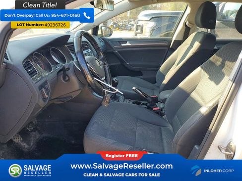 Used 2018 Volkswagen Golf S image 9