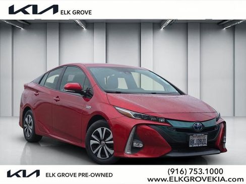 Used 2019 Toyota Prius Prime Advanced image 1