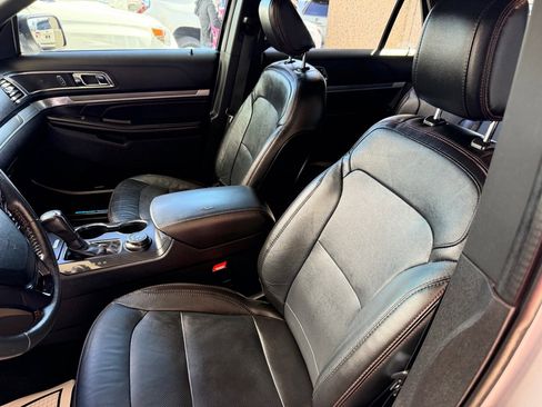 Used 2018 Ford Explorer Sport image 7