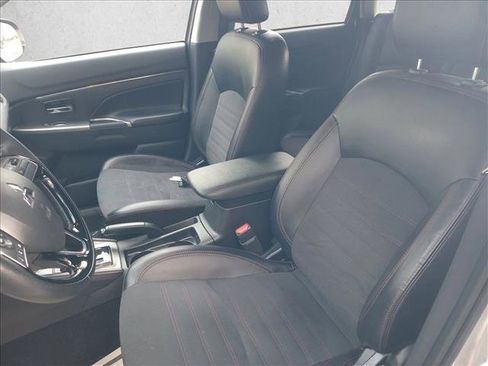 Used 2024 Mitsubishi Outlander Sport S image 15