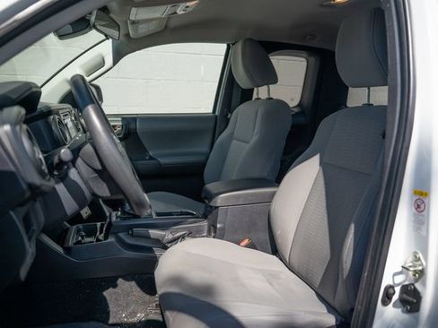Used 2019 Toyota Tacoma SR AWD/4WD image 5