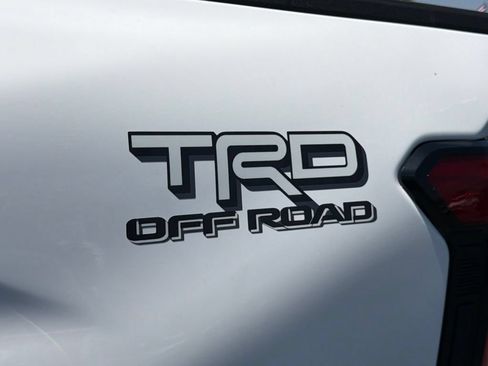 New 2026 Toyota Tacoma TRD Off-Road AWD/4WD image 15