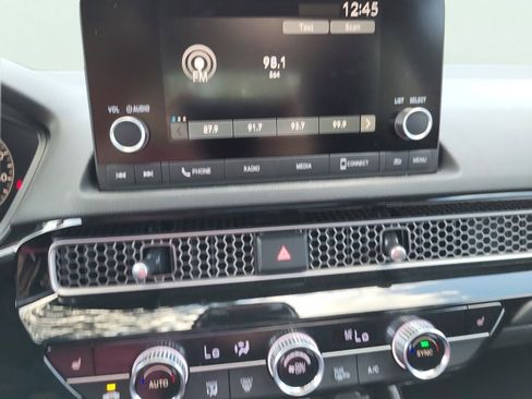 Certified 2024 Honda Civic EX image 29