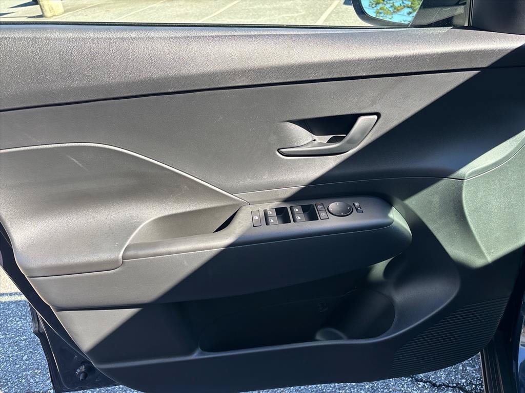 New 2027 Hyundai Kona SEL Sport FWD image 8