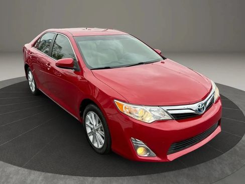 Used 2014 Toyota Camry XLE FWD image 6