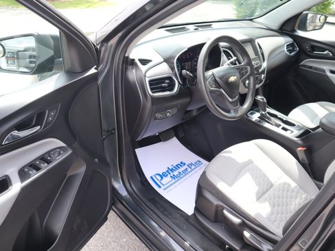 Used 2018 Chevrolet Equinox LS AWD/4WD image 3