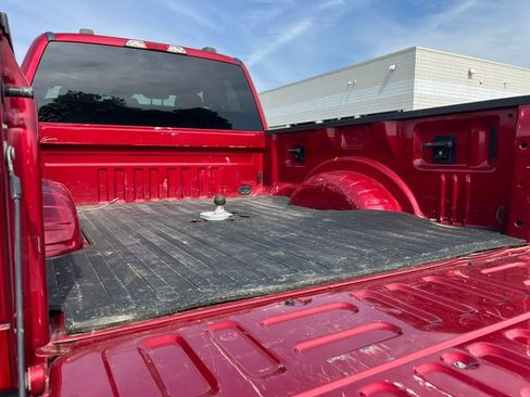 Used 2021 Ford F250 XLT w/ XLT Premium Package AWD/4WD image 16