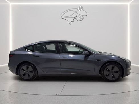 Used 2023 Tesla Model 3 Standard Range image 6