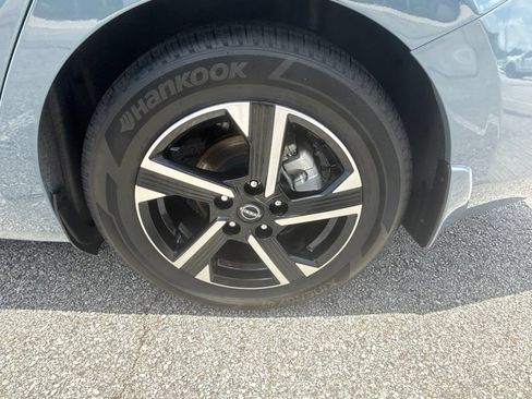 Used 2025 Nissan Sentra SV w/ All-Weather Package FWD image 8