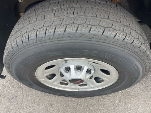 Used 2023 GMC Sierra 2500 SLE image 33