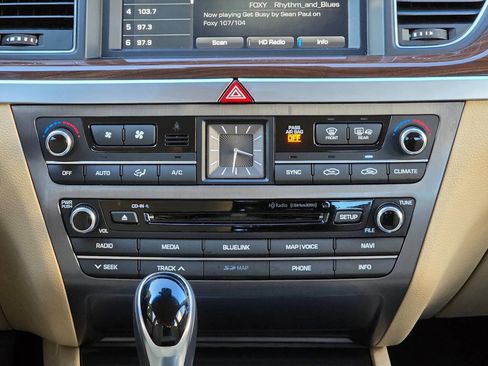 Used 2016 Hyundai Genesis 3.8 image 23