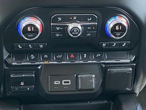 Used 2022 GMC Sierra 1500 AT4 AWD/4WD image 15