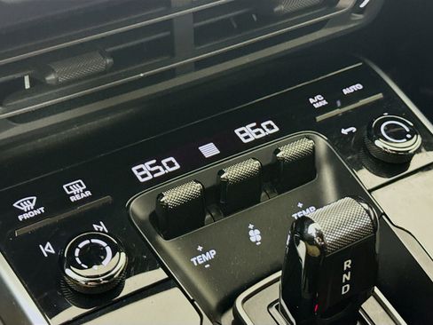 Certified 2020 Porsche 911 Carrera S w/ Sport Package image 21