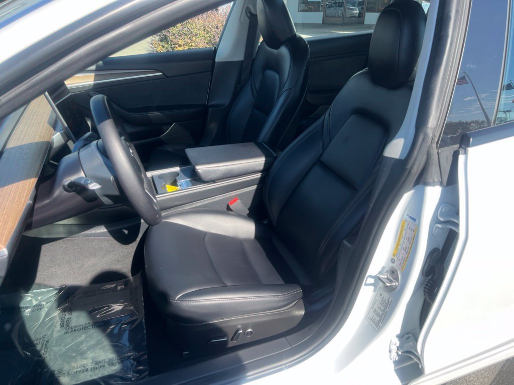 Used 2023 Tesla Model 3 Standard Range RWD image 19