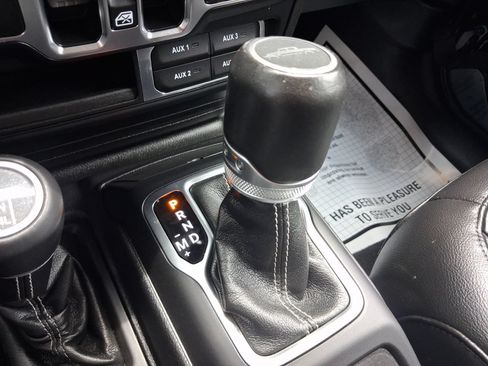 Used 2020 Jeep Gladiator Overland w/ Uconnect 4C Nav & Sound Group AWD/4WD image 14