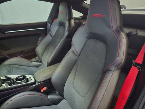 Certified 2022 Porsche 911 GT3 RWD image 5
