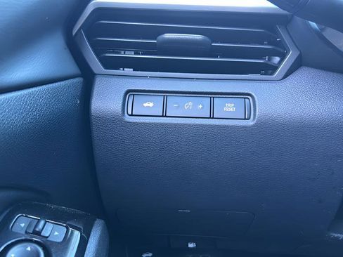 Used 2025 Nissan Altima 2.5 SR FWD image 28