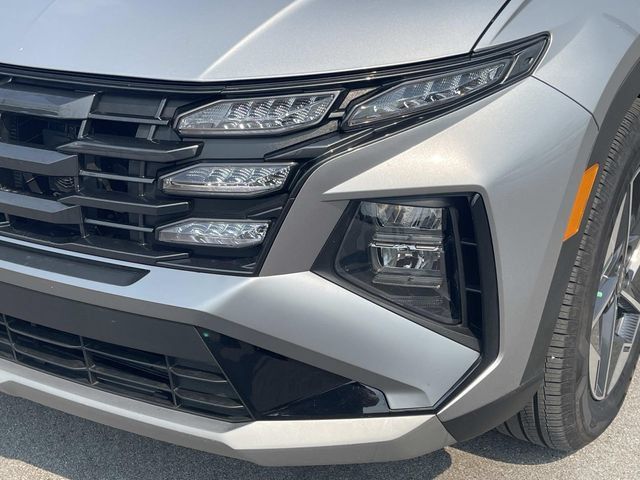 Certified 2025 Hyundai Tucson SEL AWD/4WD image 9